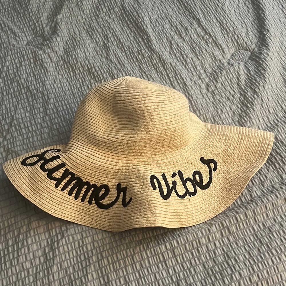 SUMMER VIBES Embroidered Tan Woven foldable wide Brim floppy Sun Hat NWOT